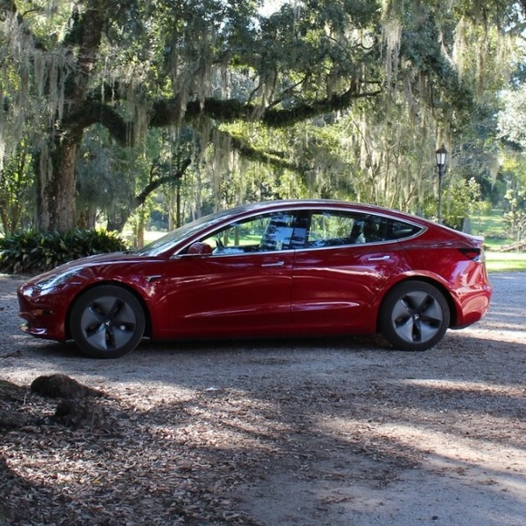 Meet your Posher, Michelle - Picture 1 of 1